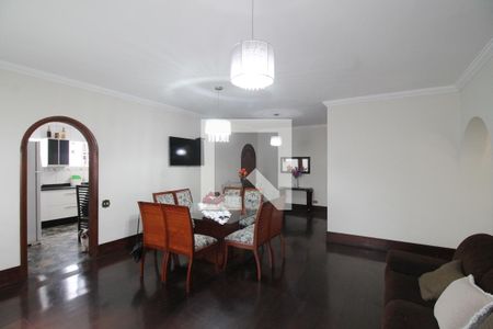 Casa à venda com 400m², 6 quartos e 4 vagasSala de Jantar