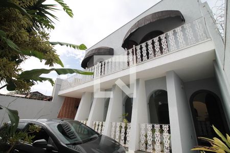 Casa à venda com 400m², 6 quartos e 4 vagasEntrada
