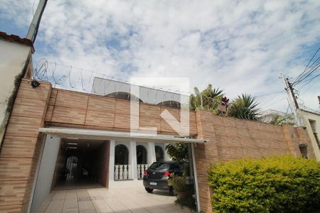 Casa à venda com 400m², 6 quartos e 4 vagasFachada