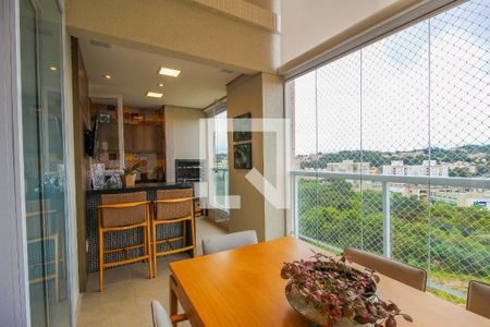 Apartamento à venda com 189m², 4 quartos e 3 vagas Apartamento à venda com 189m², 4 quartos e 3 vagasVaranda Gourmet