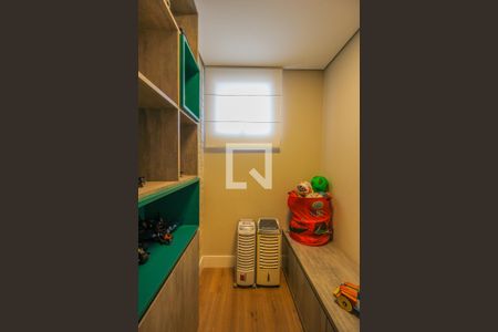 Apartamento à venda com 189m², 4 quartos e 3 vagas Apartamento à venda com 189m², 4 quartos e 3 vagasBrinquedoteca