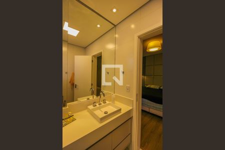 Apartamento à venda com 189m², 4 quartos e 3 vagas Apartamento à venda com 189m², 4 quartos e 3 vagasSuíte 1