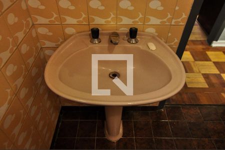 Casa à venda com 200m², 3 quartos e 5 vagasBanheiro 1