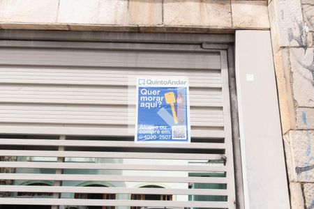 Casa à venda com 296m², 5 quartos e 5 vagas Casa à venda com 296m², 5 quartos e 5 vagasPlaquinha