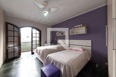 Casa à venda com 296m², 5 quartos e 5 vagas Casa à venda com 296m², 5 quartos e 5 vagasSuíte 1