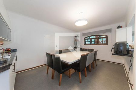 Casa à venda com 296m², 5 quartos e 5 vagas Casa à venda com 296m², 5 quartos e 5 vagasCopa