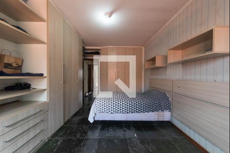 Casa à venda com 296m², 5 quartos e 5 vagas Casa à venda com 296m², 5 quartos e 5 vagasSuíte 3