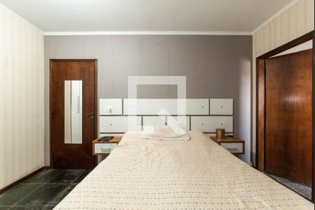 Casa à venda com 296m², 5 quartos e 5 vagas Casa à venda com 296m², 5 quartos e 5 vagasSuíte 2