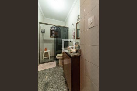 Casa à venda com 296m², 5 quartos e 5 vagas Casa à venda com 296m², 5 quartos e 5 vagasBanheiro Casa 2