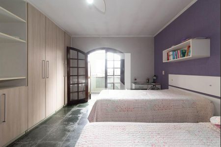 Casa à venda com 296m², 5 quartos e 5 vagas Casa à venda com 296m², 5 quartos e 5 vagasSuíte 1