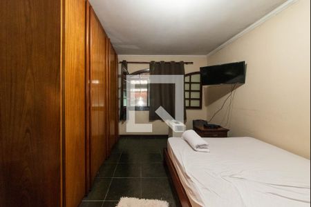 Casa à venda com 296m², 5 quartos e 5 vagas Casa à venda com 296m², 5 quartos e 5 vagasQuarto 2