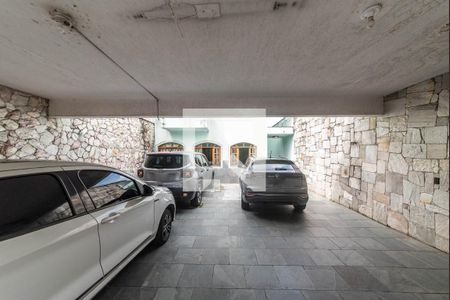 Casa à venda com 296m², 5 quartos e 5 vagas Casa à venda com 296m², 5 quartos e 5 vagasGaragem