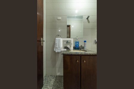 Casa à venda com 296m², 5 quartos e 5 vagas Casa à venda com 296m², 5 quartos e 5 vagasLavabo - Brinquedoteca