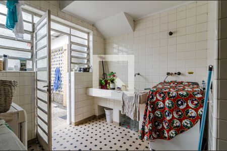 Casa para alugar com 530m², 5 quartos e 2 vagas Casa para alugar com 530m², 5 quartos e 2 vagasÁrea de serviço