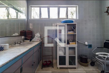 Casa para alugar com 530m², 5 quartos e 2 vagas Casa para alugar com 530m², 5 quartos e 2 vagasBanheiro da suíte