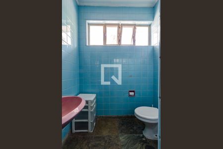 Casa para alugar com 530m², 5 quartos e 2 vagas Casa para alugar com 530m², 5 quartos e 2 vagasBanheiro dos quartos 4 e 5