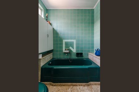 Casa para alugar com 530m², 5 quartos e 2 vagas Casa para alugar com 530m², 5 quartos e 2 vagasBanheiro