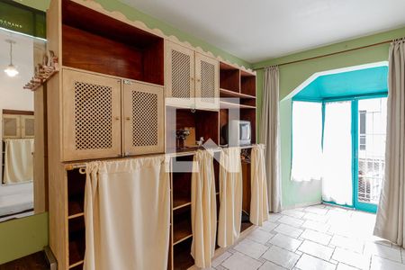 Apartamento à venda com 269m², 4 quartos e 3 vagas Apartamento à venda com 269m², 4 quartos e 3 vagasEdícula