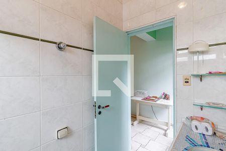 Apartamento à venda com 269m², 4 quartos e 3 vagas Apartamento à venda com 269m², 4 quartos e 3 vagasBanheiro da Suíte 3
