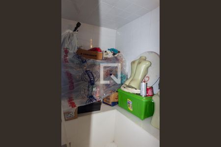 Casa à venda com 160m², 4 quartos e 4 vagas Casa à venda com 160m², 4 quartos e 4 vagasSauna