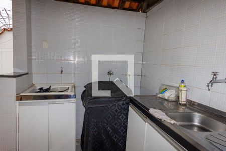 Casa à venda com 160m², 4 quartos e 4 vagas Casa à venda com 160m², 4 quartos e 4 vagasÁrea de Serviço