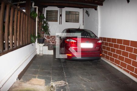 Casa à venda com 160m², 4 quartos e 4 vagasESTACIONAMENTO