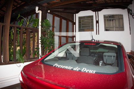 Casa à venda com 160m², 4 quartos e 4 vagasESTACIONAMENTO