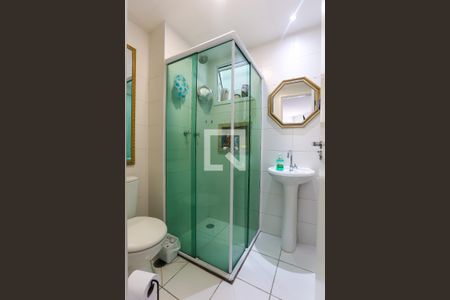 Apartamento à venda com 51m², 2 quartos e 2 vagas Apartamento à venda com 51m², 2 quartos e 2 vagasBanheiro