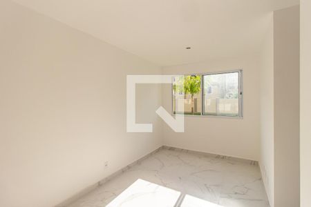 Sala de apartamento para alugar com 2 quartos, 50m² em Campo Grande, Rio de Janeiro