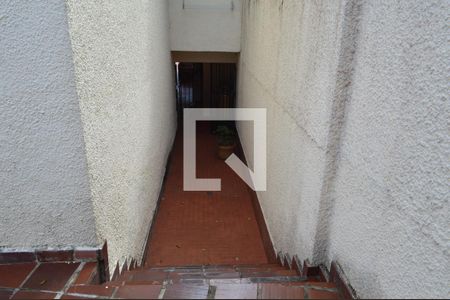 Casa à venda com 390m², 3 quartos e 4 vagasCorredor