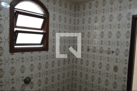 Casa à venda com 390m², 3 quartos e 4 vagasBanheiro da Edicula