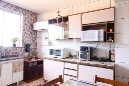 Casa à venda com 213m², 3 quartos e 2 vagas Casa à venda com 213m², 3 quartos e 2 vagasCozinha