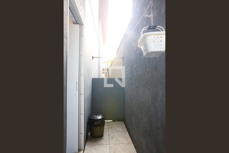 Casa à venda com 213m², 3 quartos e 2 vagas Casa à venda com 213m², 3 quartos e 2 vagasVaranda da Cozinha