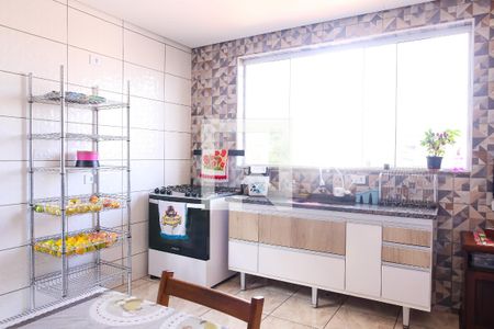 Casa à venda com 213m², 3 quartos e 2 vagas Casa à venda com 213m², 3 quartos e 2 vagasCozinha