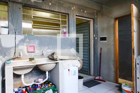 Casa à venda com 213m², 3 quartos e 2 vagas Casa à venda com 213m², 3 quartos e 2 vagasÁrea de Serviço