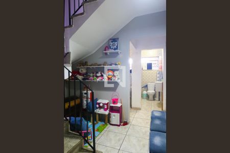 Casa à venda com 213m², 3 quartos e 2 vagas Casa à venda com 213m², 3 quartos e 2 vagasCorredor