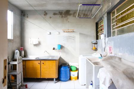 Casa à venda com 213m², 3 quartos e 2 vagas Casa à venda com 213m², 3 quartos e 2 vagasÁrea de Serviço