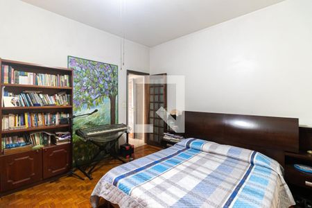 Casa à venda com 175m², 4 quartos e 4 vagas