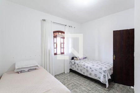 Casa à venda com 400m², 3 quartos e 4 vagas Casa à venda com 400m², 3 quartos e 4 vagasQuarto 2