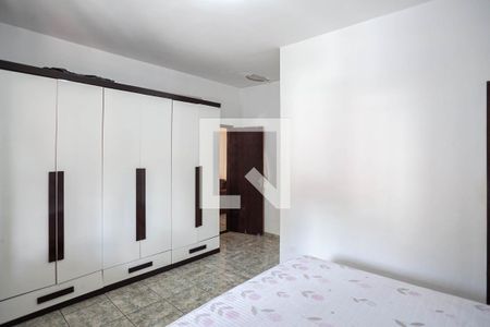 Casa à venda com 400m², 3 quartos e 4 vagas Casa à venda com 400m², 3 quartos e 4 vagasSuíte