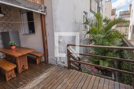 Apartamento à venda com 180m², 3 quartos e 2 vagas Apartamento à venda com 180m², 3 quartos e 2 vagasEspaço Gourmet / Jardim