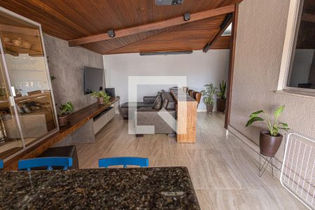 Apartamento à venda com 180m², 3 quartos e 2 vagas Apartamento à venda com 180m², 3 quartos e 2 vagasSala de TV