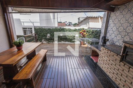 Apartamento à venda com 180m², 3 quartos e 2 vagas Apartamento à venda com 180m², 3 quartos e 2 vagasEspaço Gourmet