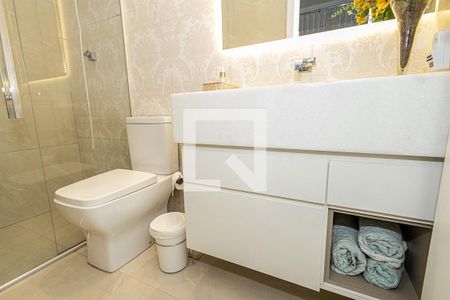 Apartamento à venda com 180m², 3 quartos e 2 vagas Apartamento à venda com 180m², 3 quartos e 2 vagasBanheiro da Suíte