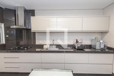 Apartamento à venda com 180m², 3 quartos e 2 vagas Apartamento à venda com 180m², 3 quartos e 2 vagasCozinha