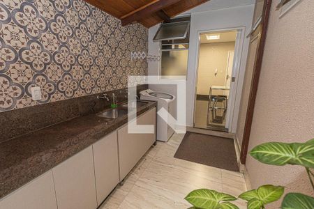 Apartamento à venda com 180m², 3 quartos e 2 vagas Apartamento à venda com 180m², 3 quartos e 2 vagasÁrea de Serviço