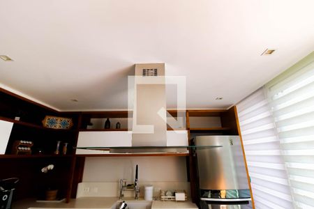 Apartamento à venda com 130m², 2 quartos e 2 vagas Apartamento à venda com 130m², 2 quartos e 2 vagasDetalhes cozinha