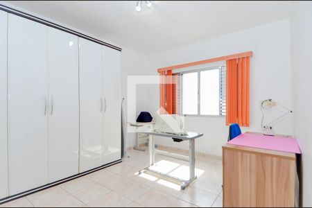 Casa à venda com 261m², 3 quartos e 8 vagasQuarto 2