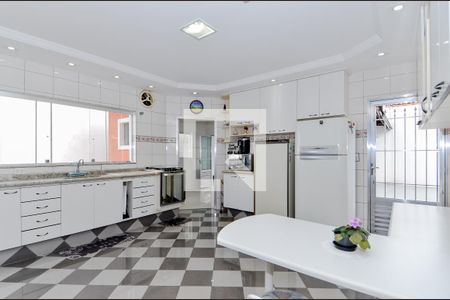 Casa à venda com 261m², 3 quartos e 8 vagasCozinha