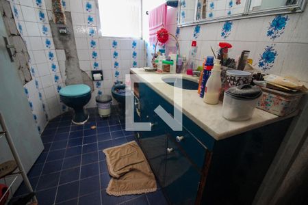 Apartamento à venda com 120m², 3 quartos e sem vaga Apartamento à venda com 120m², 3 quartos e sem vagaBanheiro da Suíte